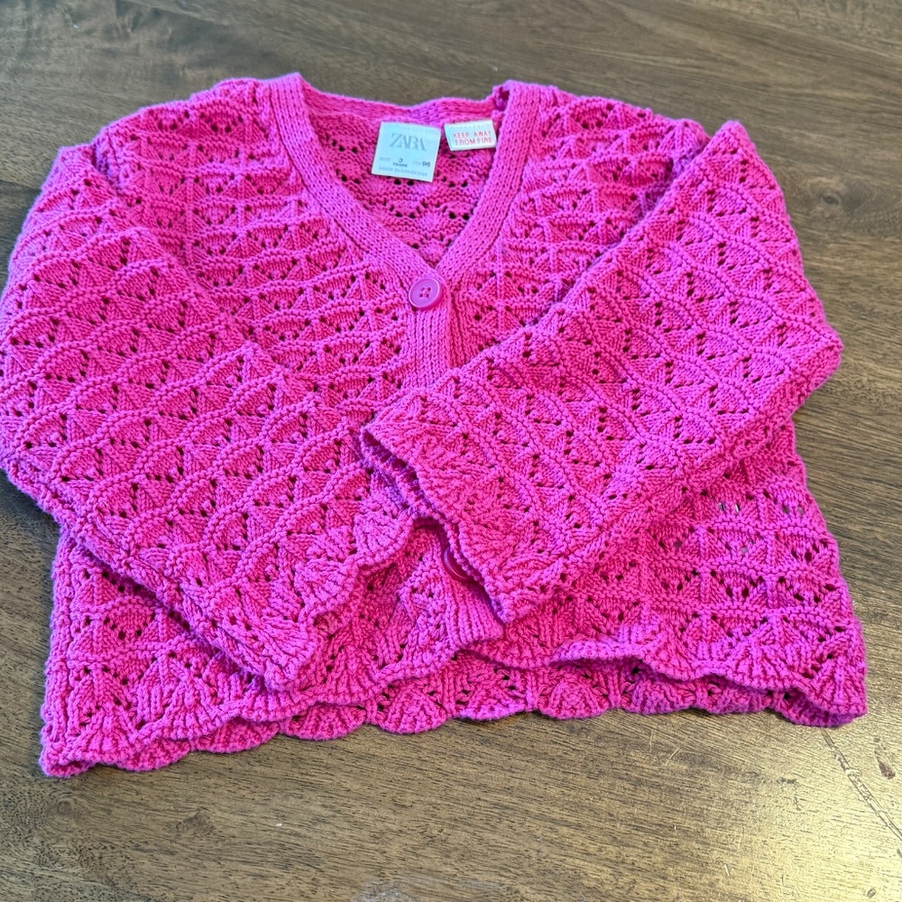 ZARA SWEATER GIRLS